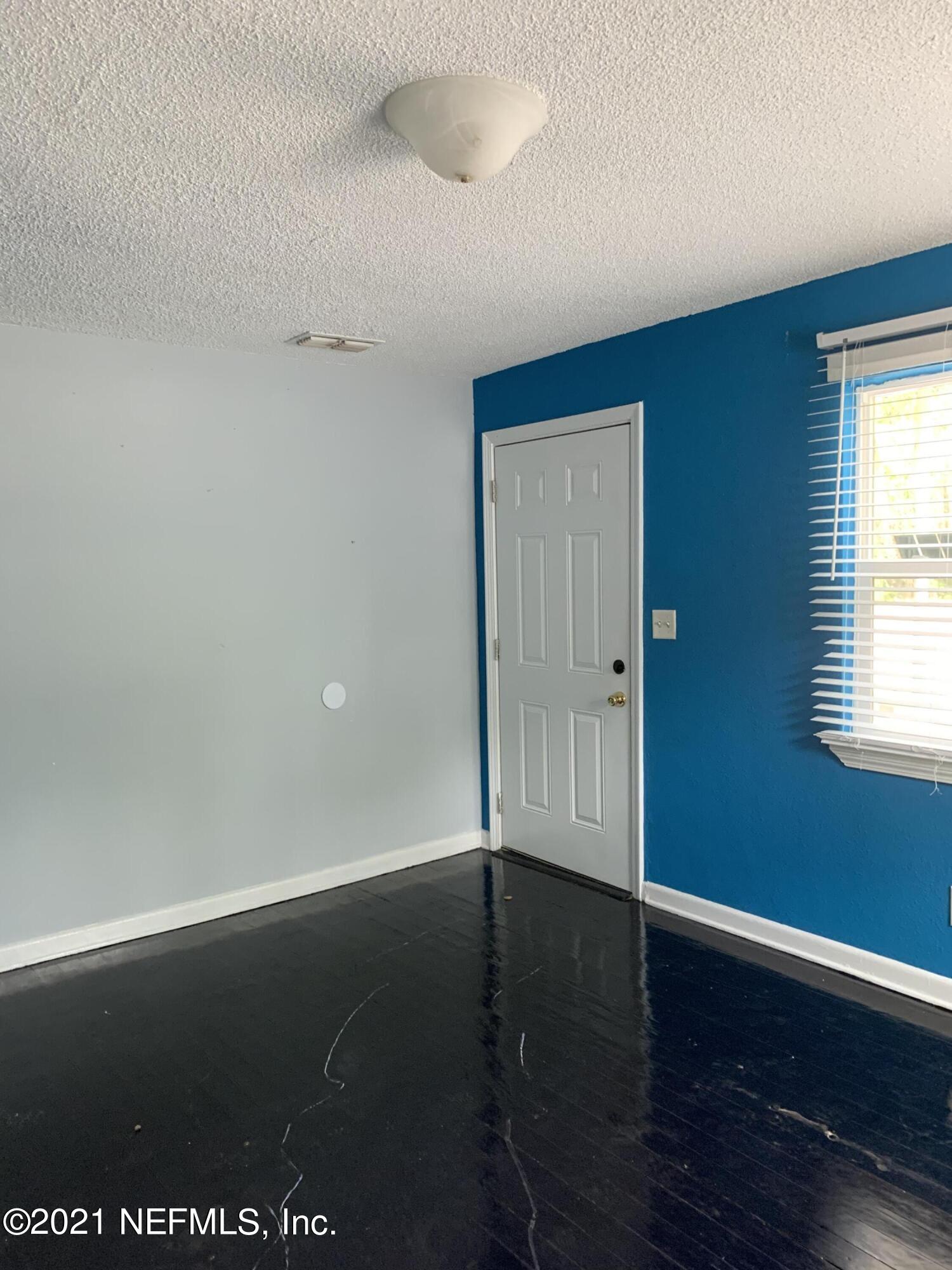 3556 Bedford Road Jacksonville, FL 32207 - Photo 39 of 60 9066DF78-554F-40EB-B39C-5E68F1B70E0C