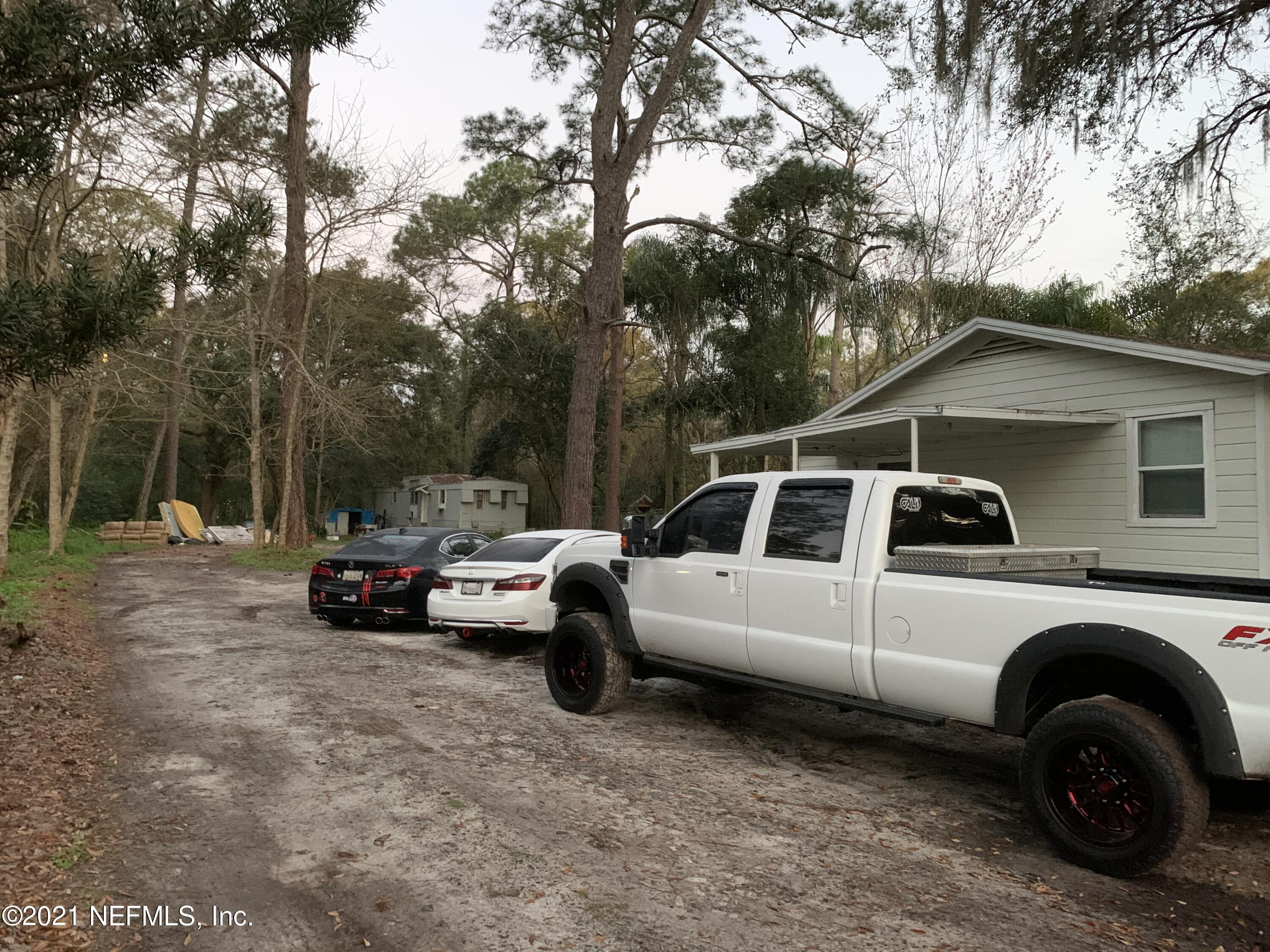 3556 Bedford Road Jacksonville, FL 32207 - Photo 9 of 60 2789D469-7839-4724-AE30-C3C061D13BB2