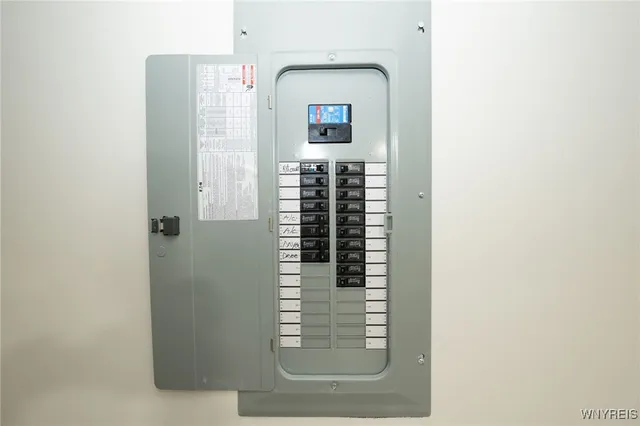 $619,900 | 400 Tiburon Lane, Amherst, NY 14051