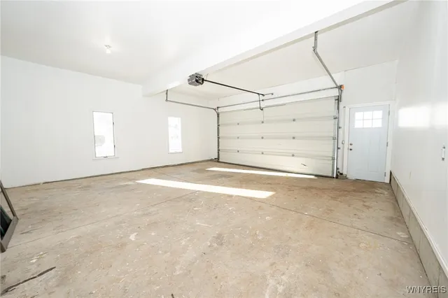 $619,900 | 400 Tiburon Lane, Amherst, NY 14051