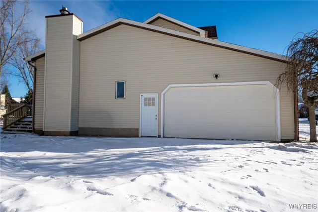 $619,900 | 400 Tiburon Lane, Amherst, NY 14051