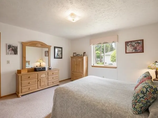 $379,900 | 8409 North Pine Meadows Lane, Nine Mile Falls, WA 99026