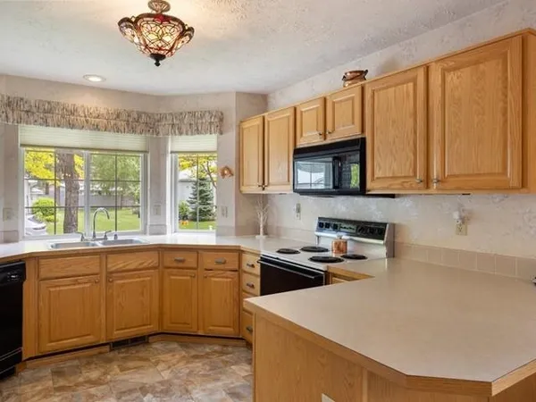 $379,900 | 8409 North Pine Meadows Lane, Nine Mile Falls, WA 99026