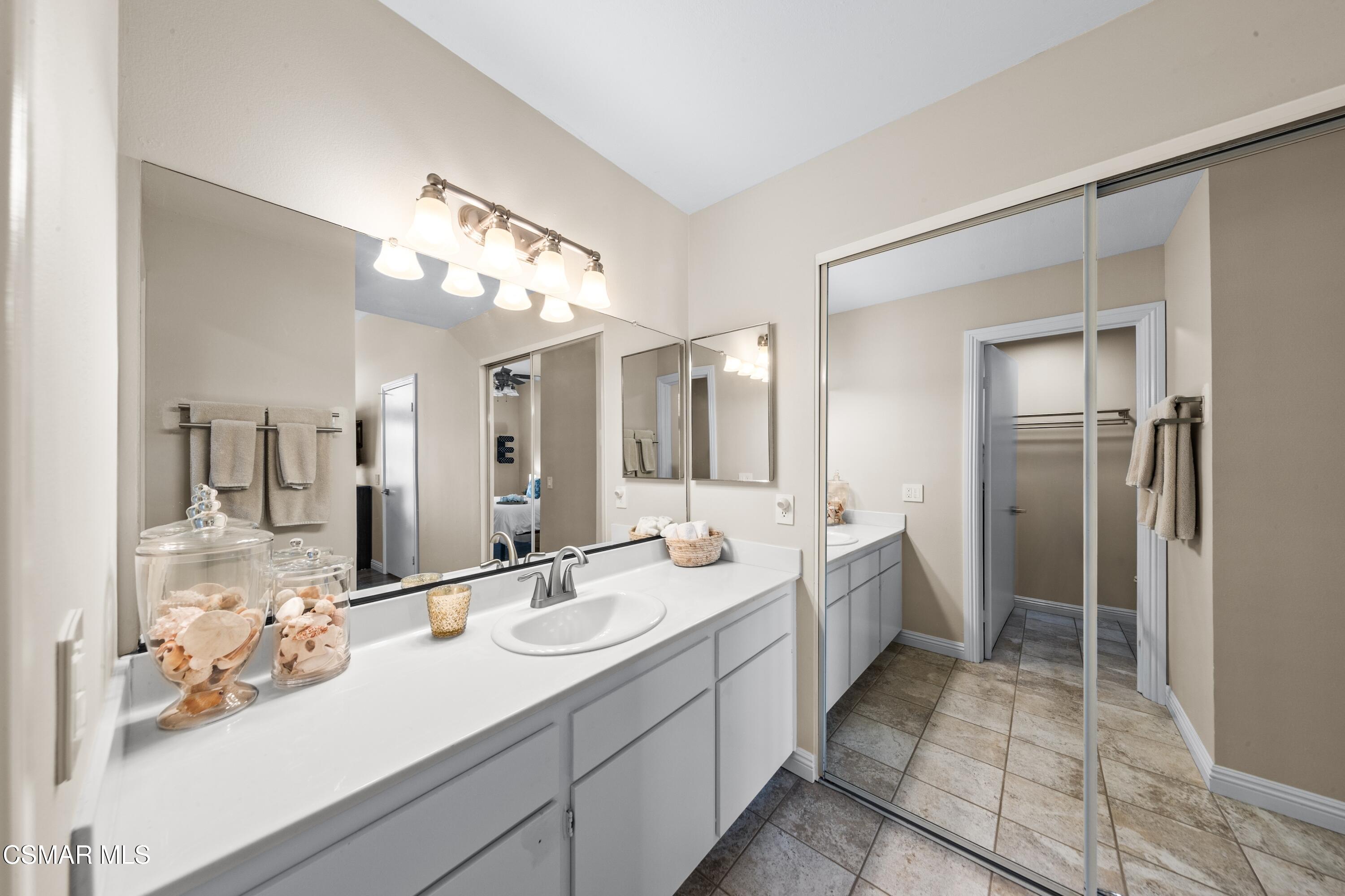 1736 Sinaloa Road, Unit 427 Simi Valley, CA 93065 - Photo 35 of 62 bath3