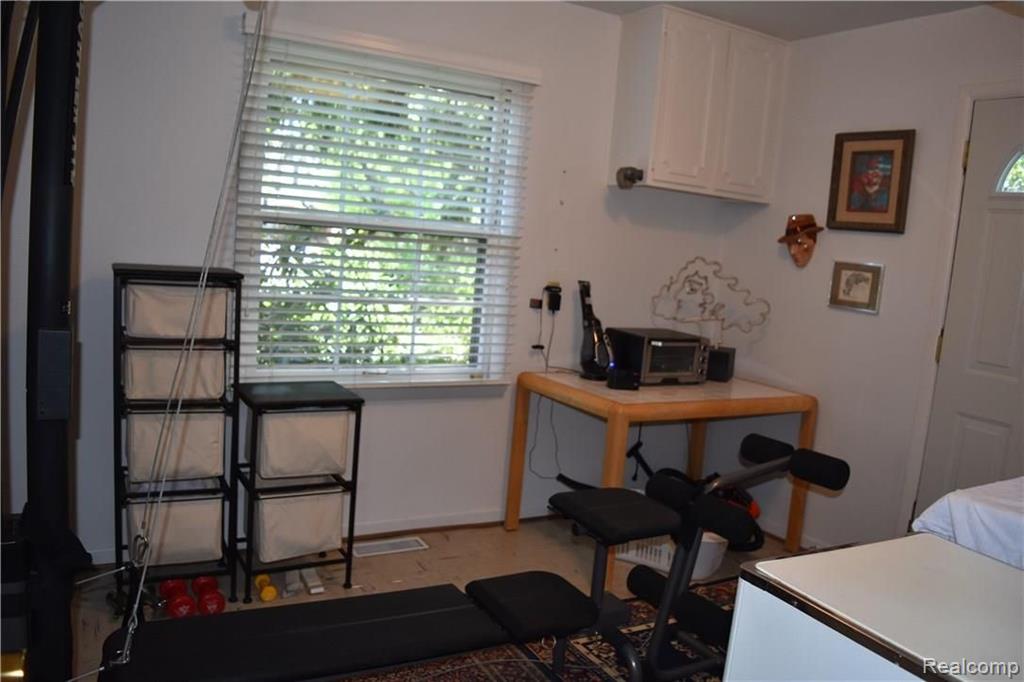 31505 Waltham Road Beverly Hills, MI 48025 - Photo 35 of 45