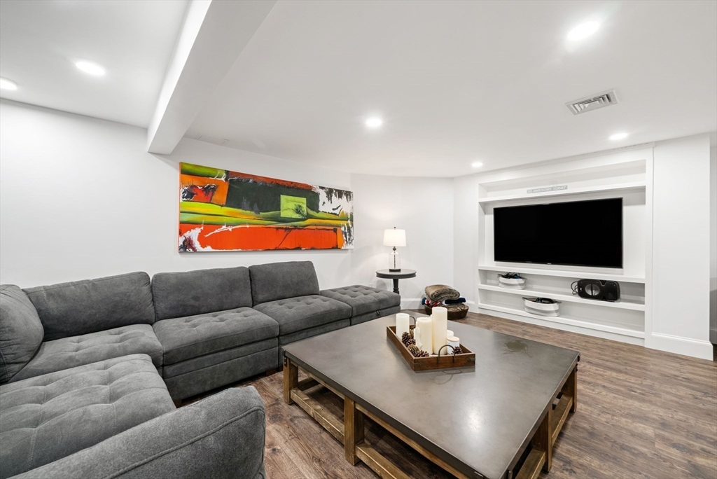 146 Pine Street Dover, MA 02030 - Photo 25 of 39