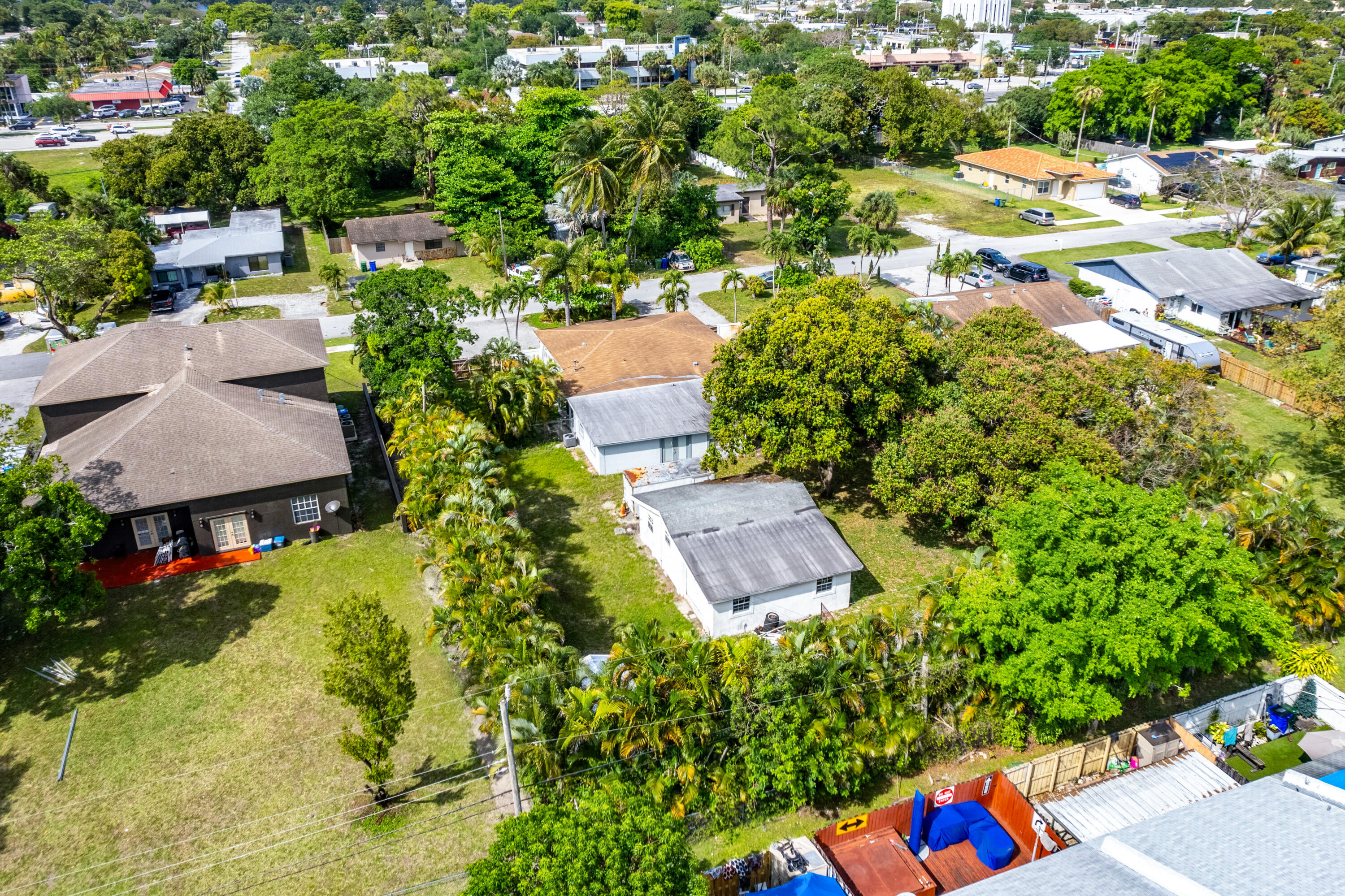 6130 Edwards Road Pompano Beach, FL 33063 - Photo 17 of 17 037-6130EdwardsRoad-Margate-FL-33063-FUL