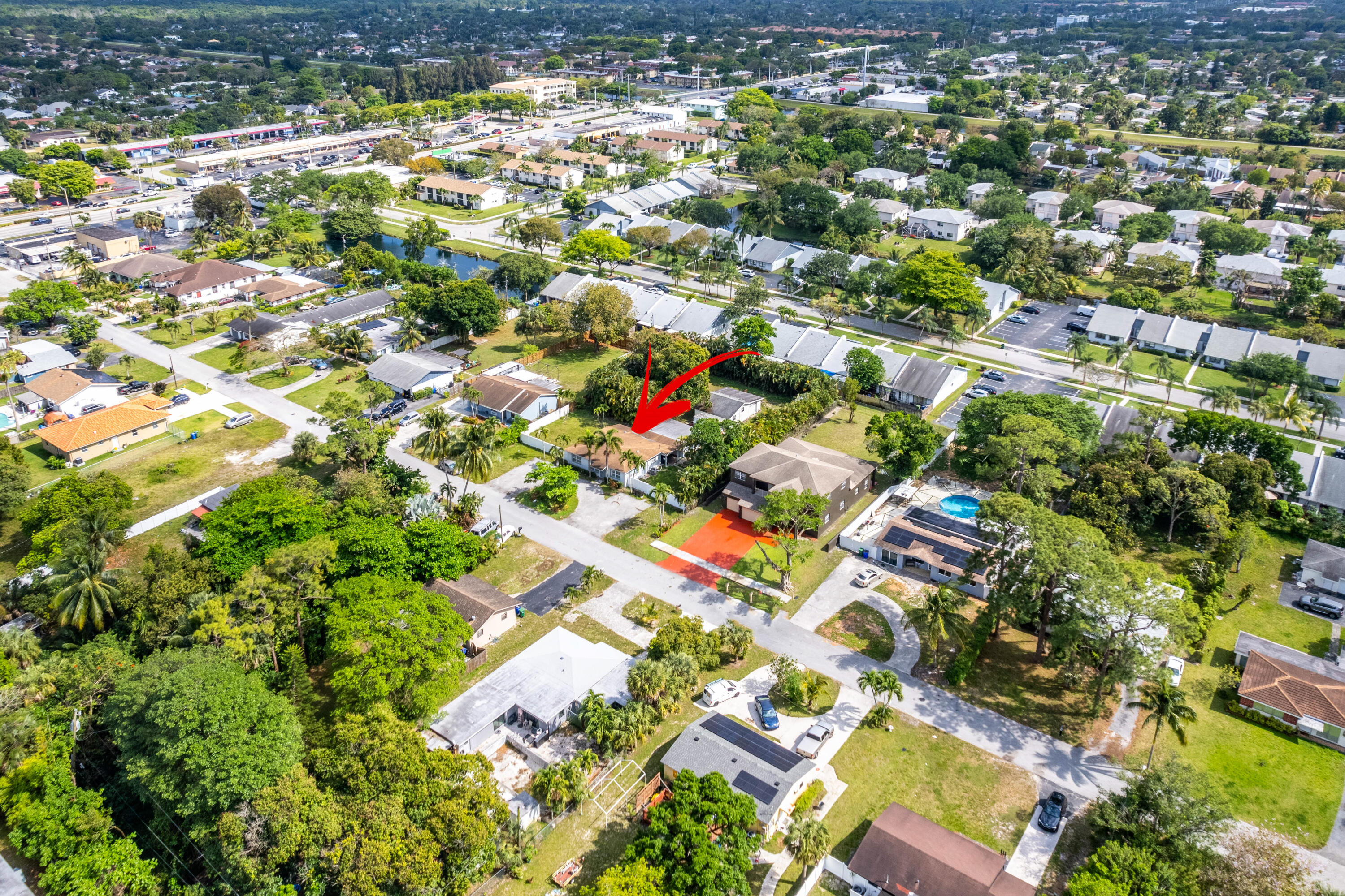 6130 Edwards Road Pompano Beach, FL 33063 - Photo 4 of 17 038-6130EdwardsRoad-Margate-FL-33063-FUL