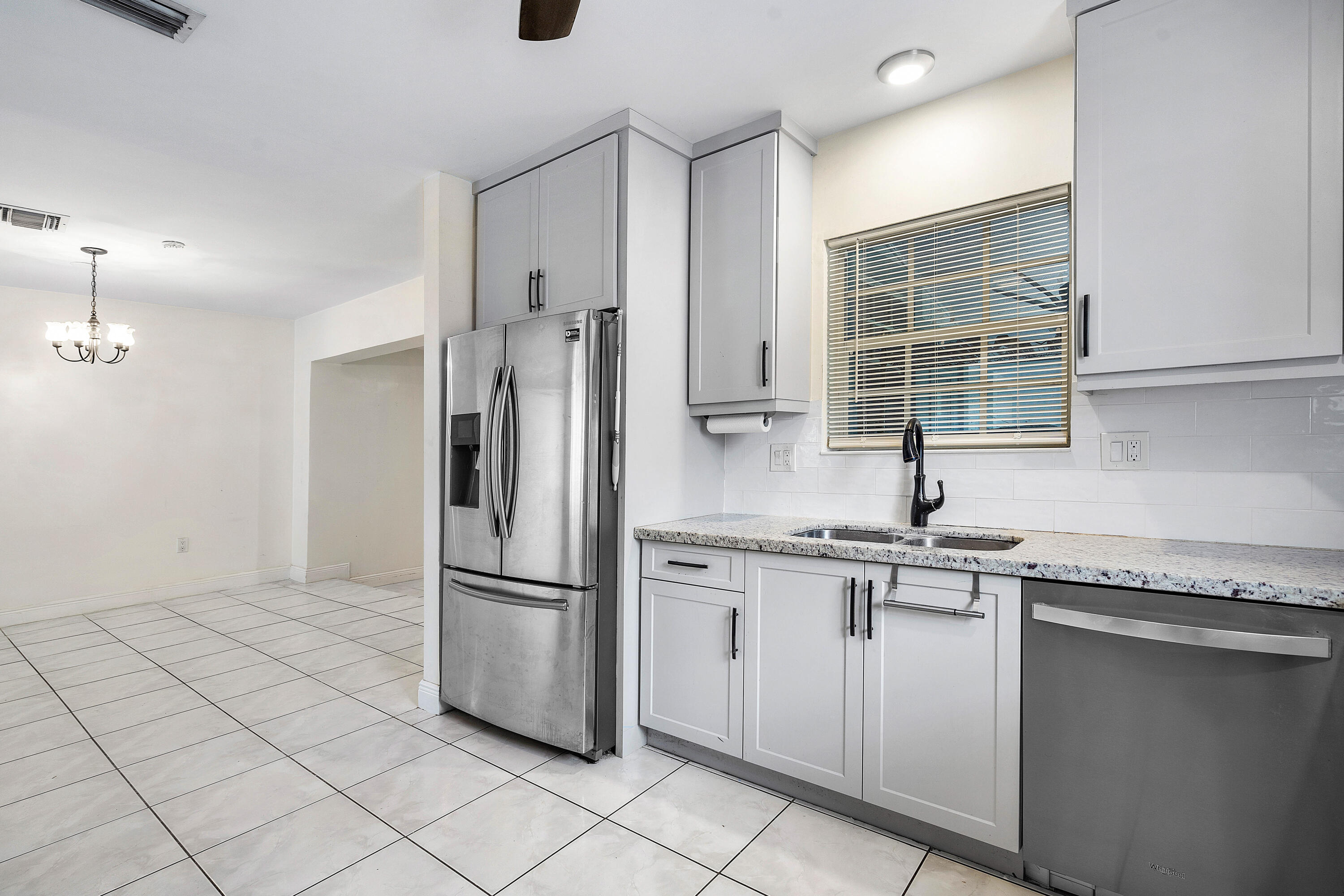 6130 Edwards Road Pompano Beach, FL 33063 - Photo 8 of 17 012-6130EdwardsRoad-Margate-FL-33063-FUL