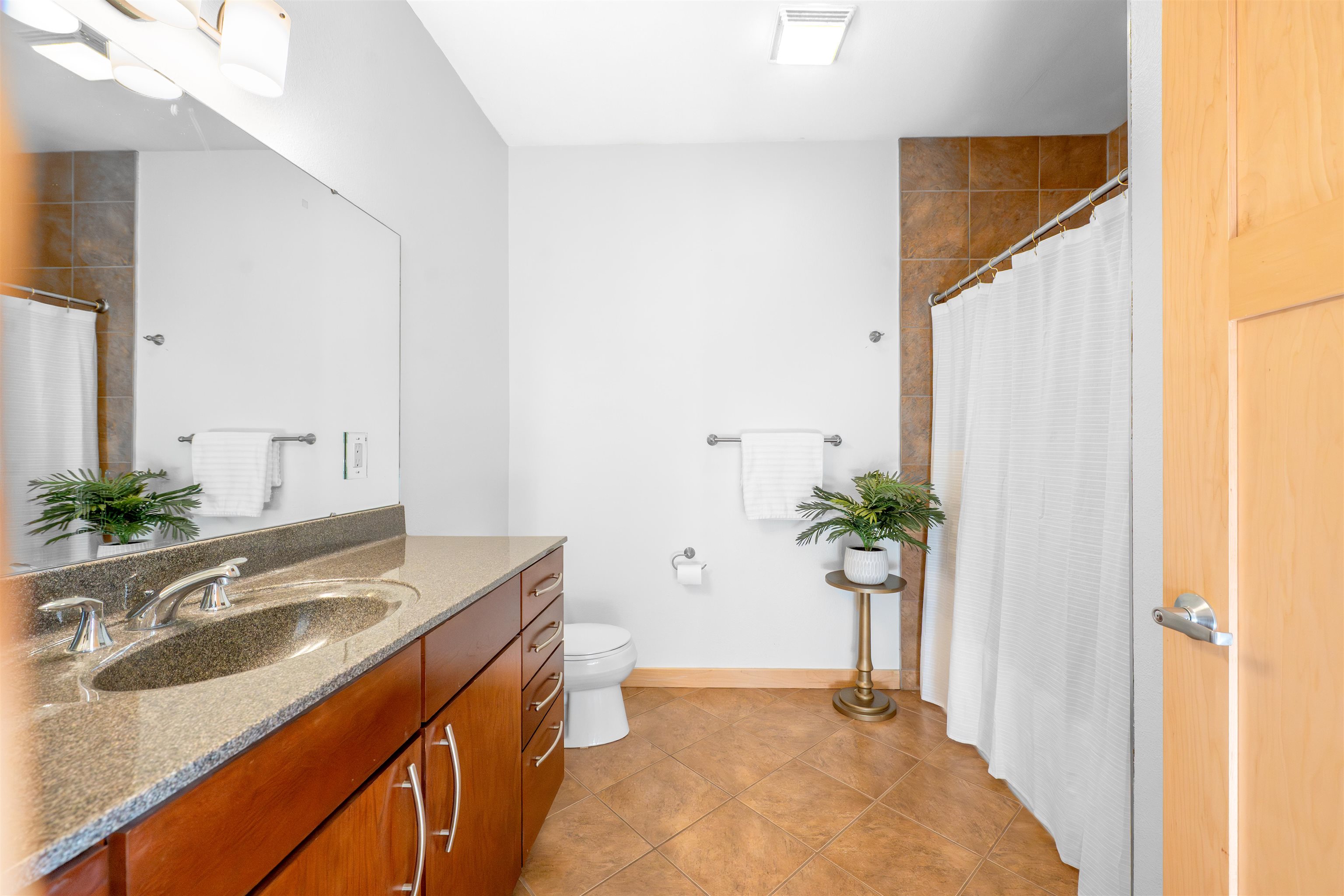 808 Williamson Street, Unit 304 Madison, WI 53703 - Photo 26 of 53