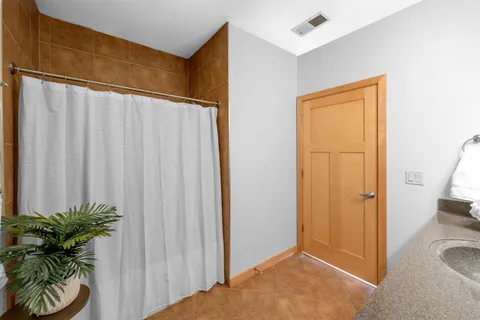 $399,000 | 808 Williamson Street, Unit 304, Madison, WI 53703
