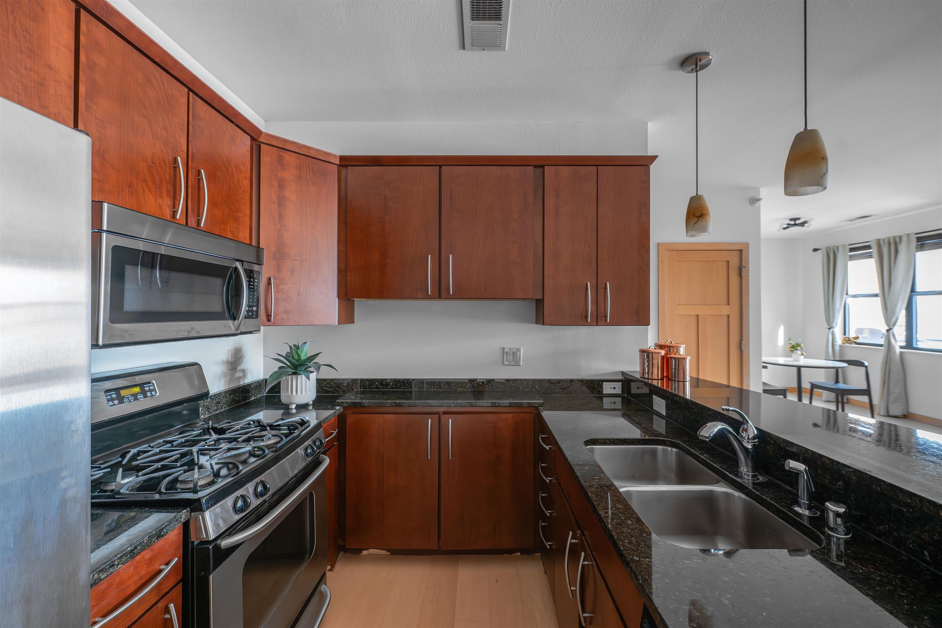 808 Williamson Street, Unit 304 Madison, WI 53703 - Photo 29 of 53