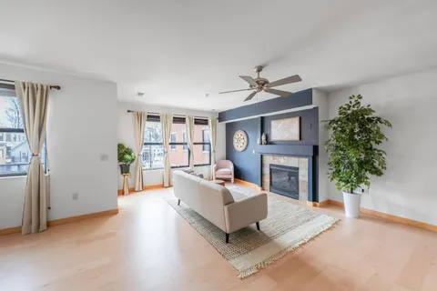 $399,000 | 808 Williamson Street, Unit 304, Madison, WI 53703