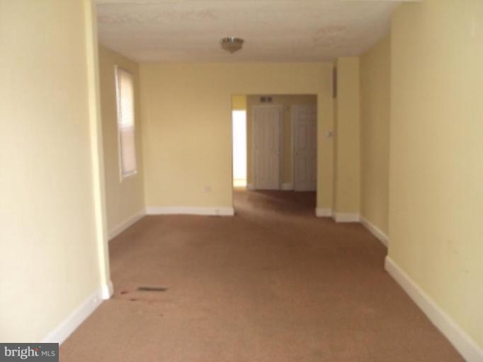 5136 Belair Road Baltimore, MD 21206 - Photo 2 of 14 Living Room