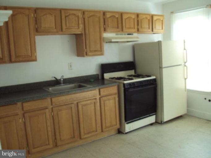 5136 Belair Road Baltimore, MD 21206 - Photo 3 of 14 Kitchen