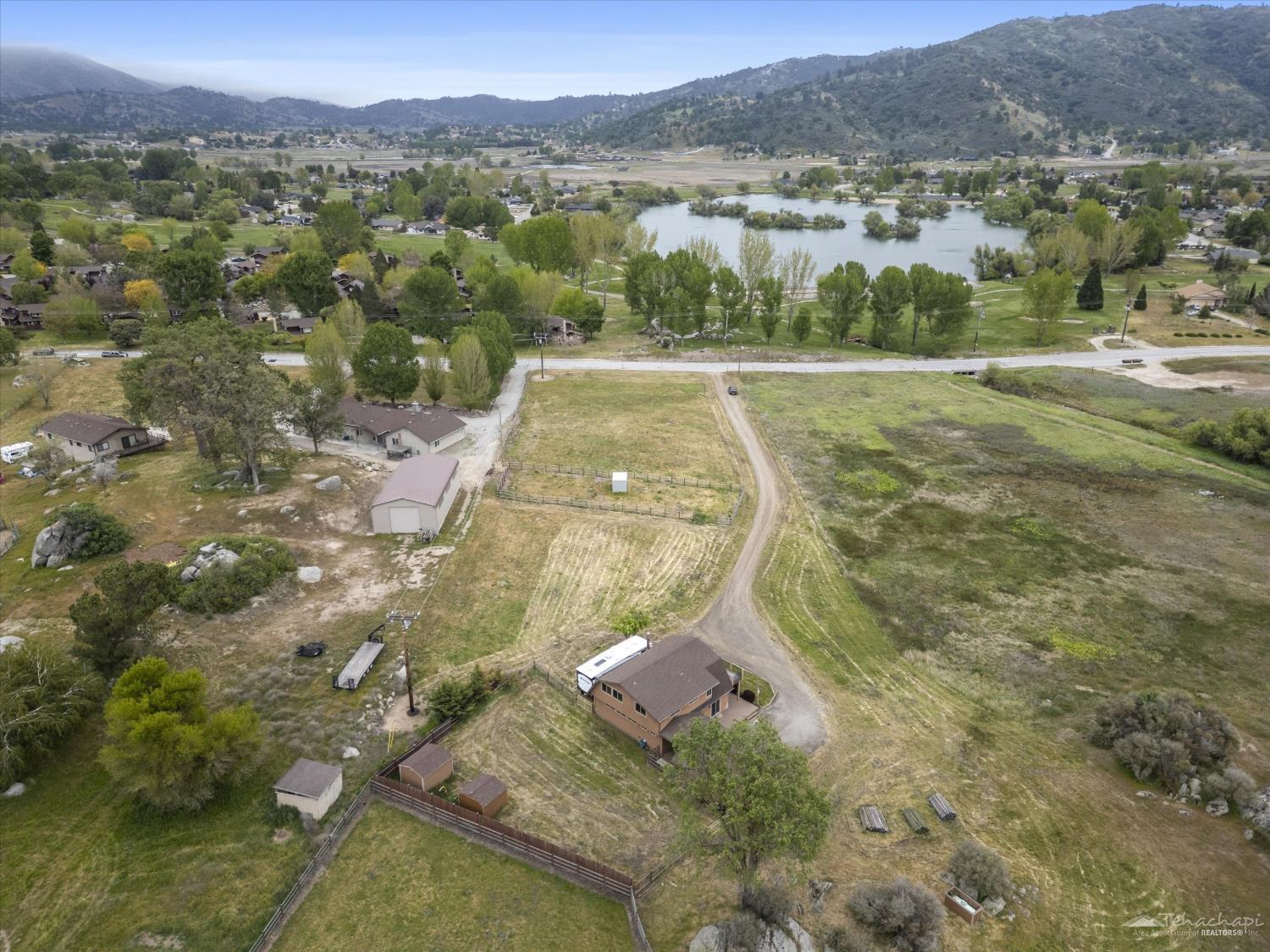 29851 North Lower Valley Road Tehachapi, CA 93561 - Photo 37 of 40 Gallery Image 37
