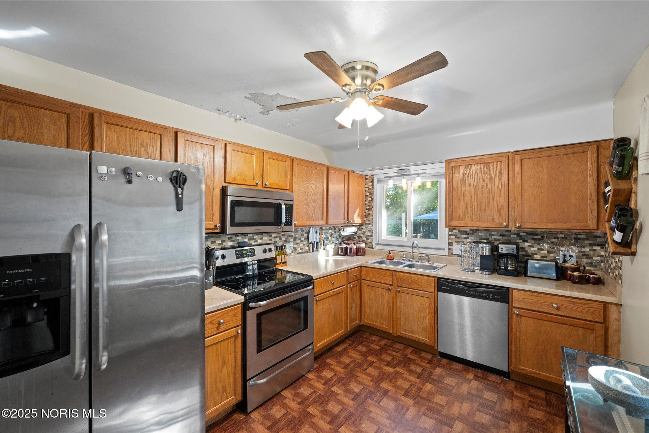 4210 Bowen Road Toledo, OH 43613 - Photo 15 of 30 15-DSC_2858
