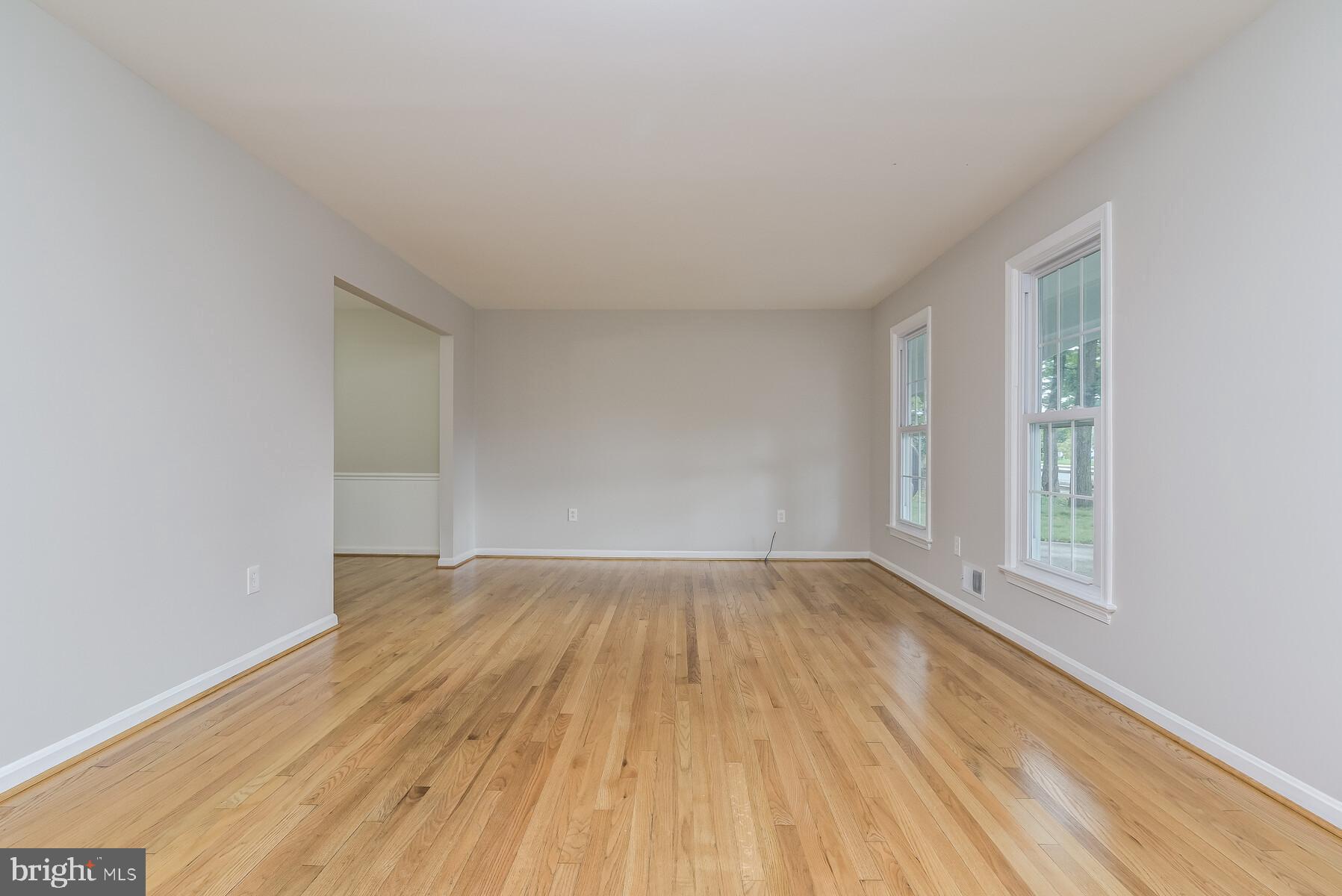 329 West Deer Park Road Gaithersburg, MD 20877 - Photo 11 of 60