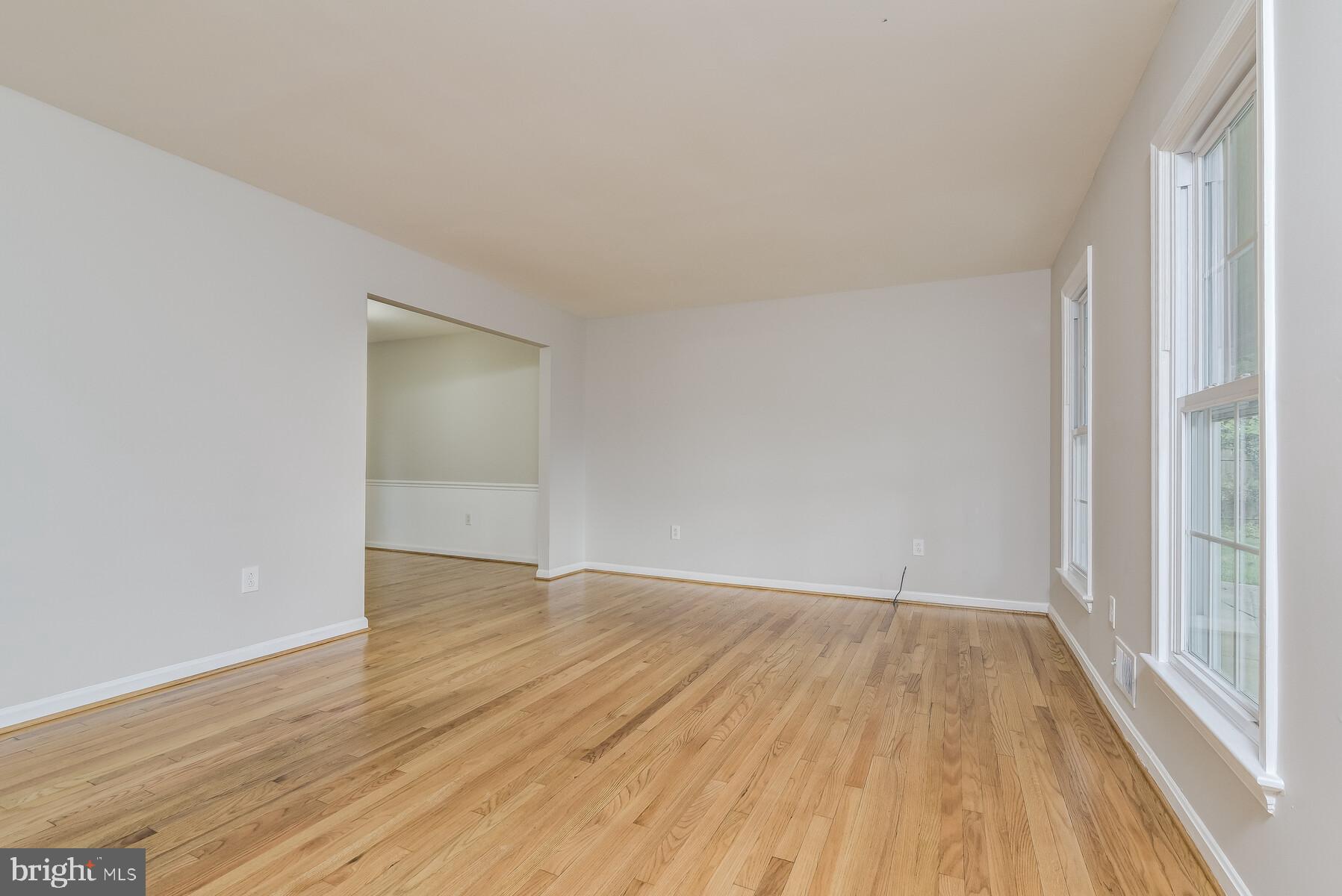 329 West Deer Park Road Gaithersburg, MD 20877 - Photo 13 of 60
