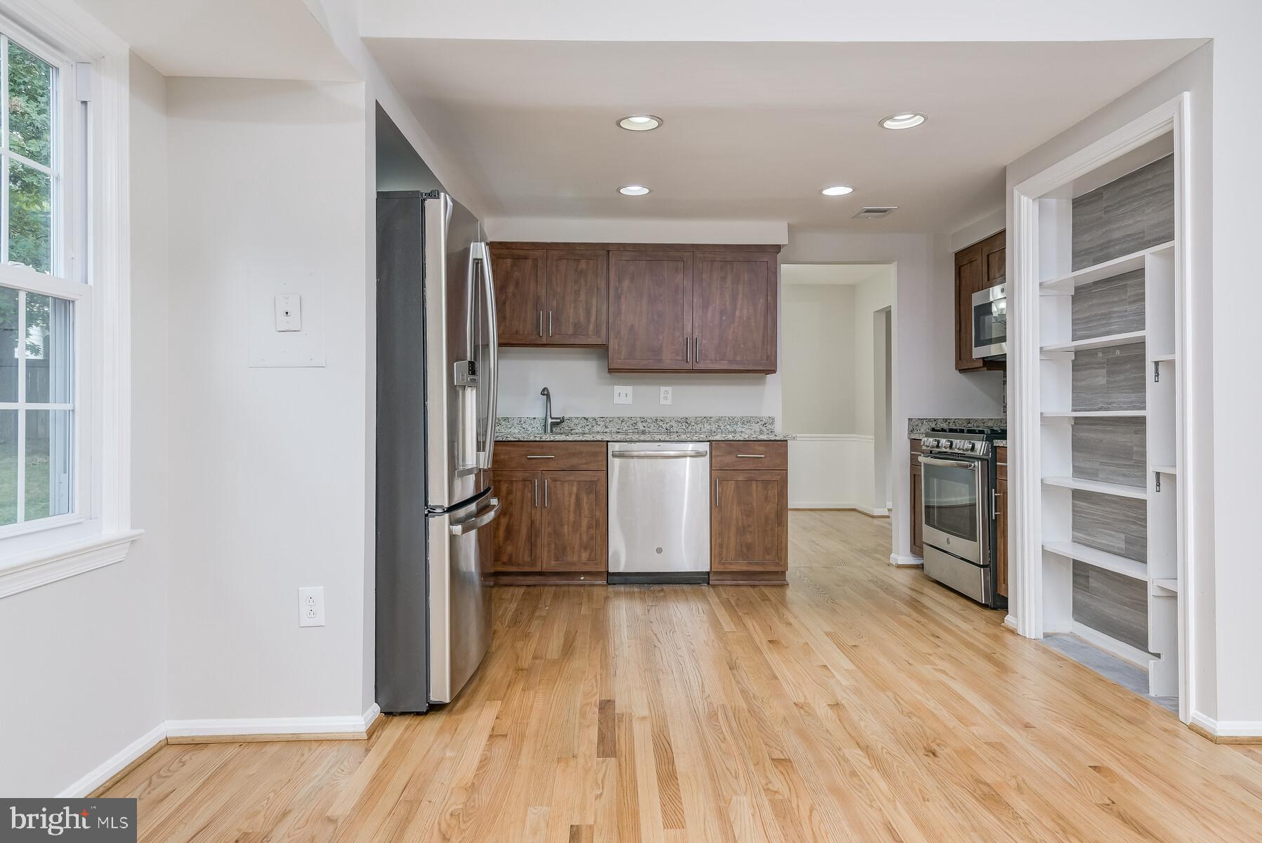 329 West Deer Park Road Gaithersburg, MD 20877 - Photo 20 of 60