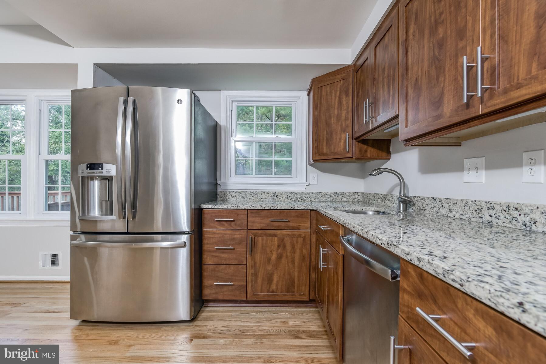 329 West Deer Park Road Gaithersburg, MD 20877 - Photo 24 of 60