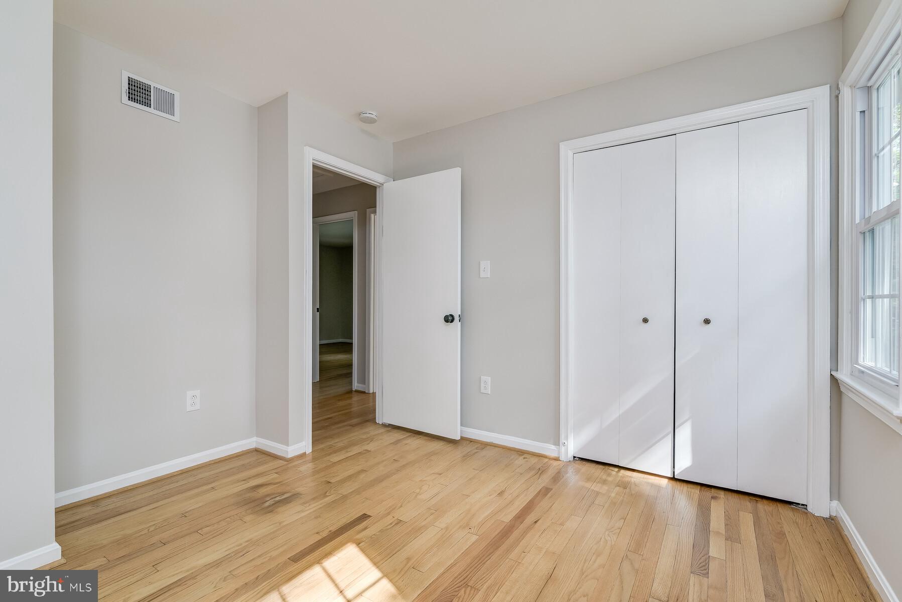 329 West Deer Park Road Gaithersburg, MD 20877 - Photo 40 of 60