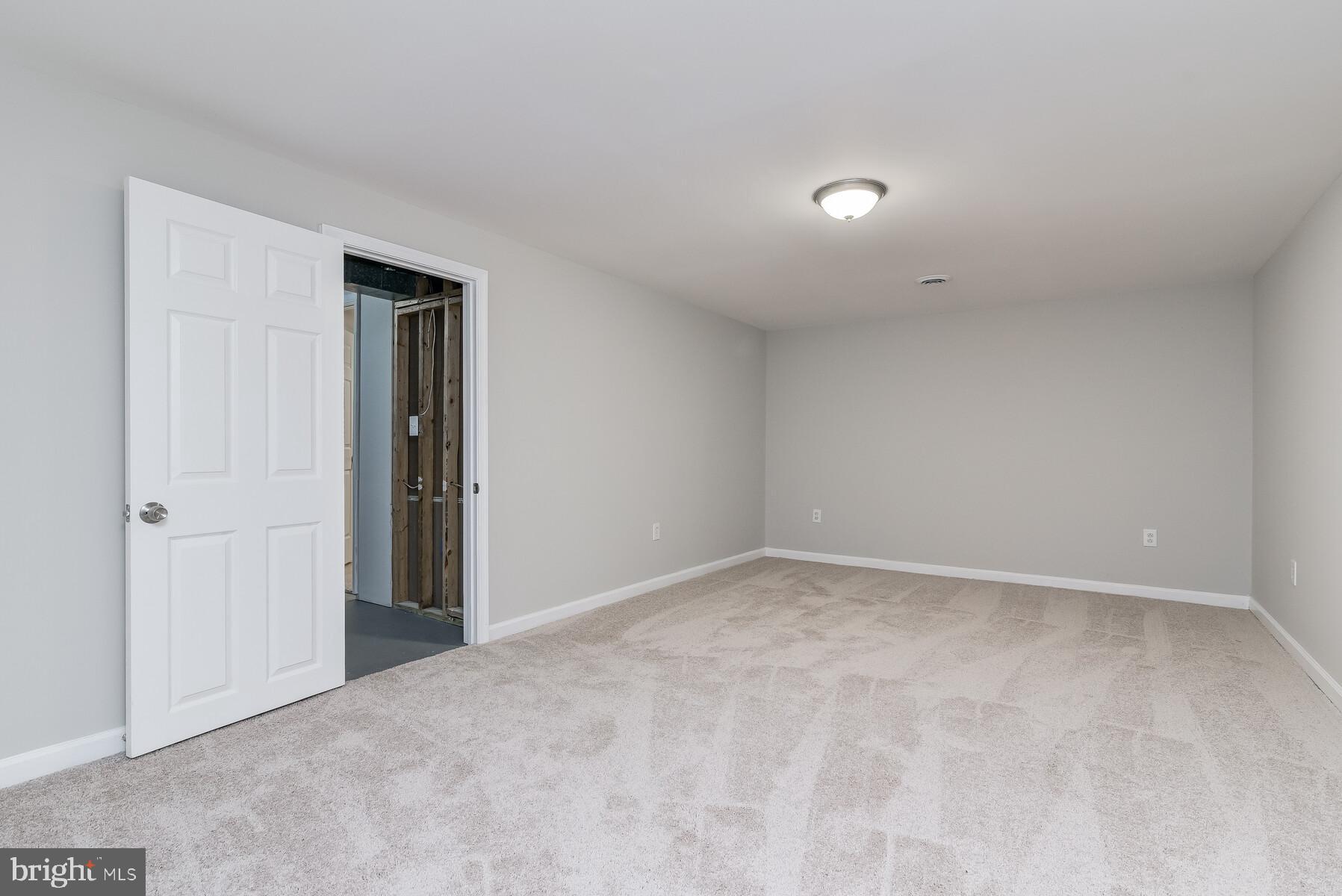 329 West Deer Park Road Gaithersburg, MD 20877 - Photo 49 of 60
