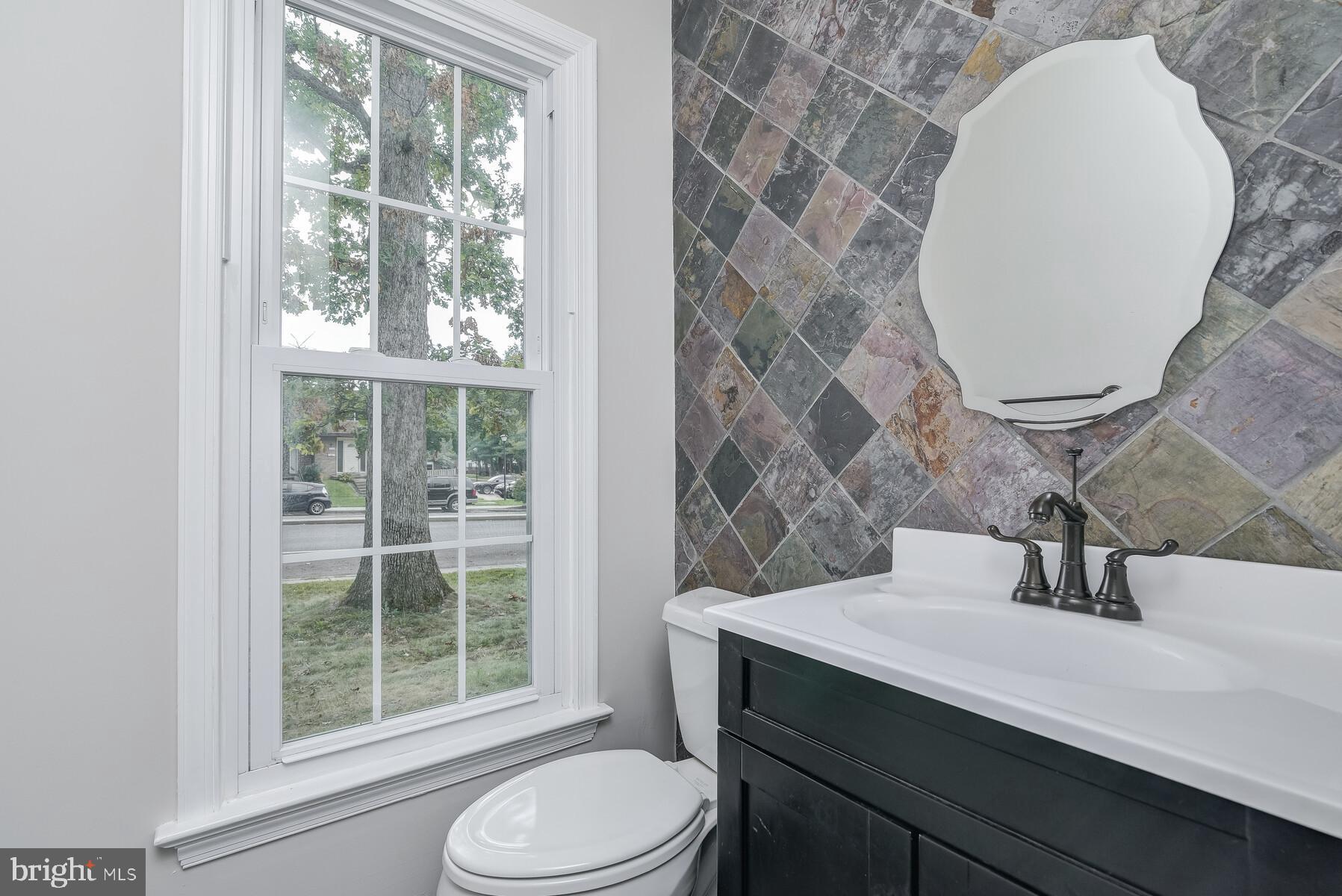 329 West Deer Park Road Gaithersburg, MD 20877 - Photo 6 of 60