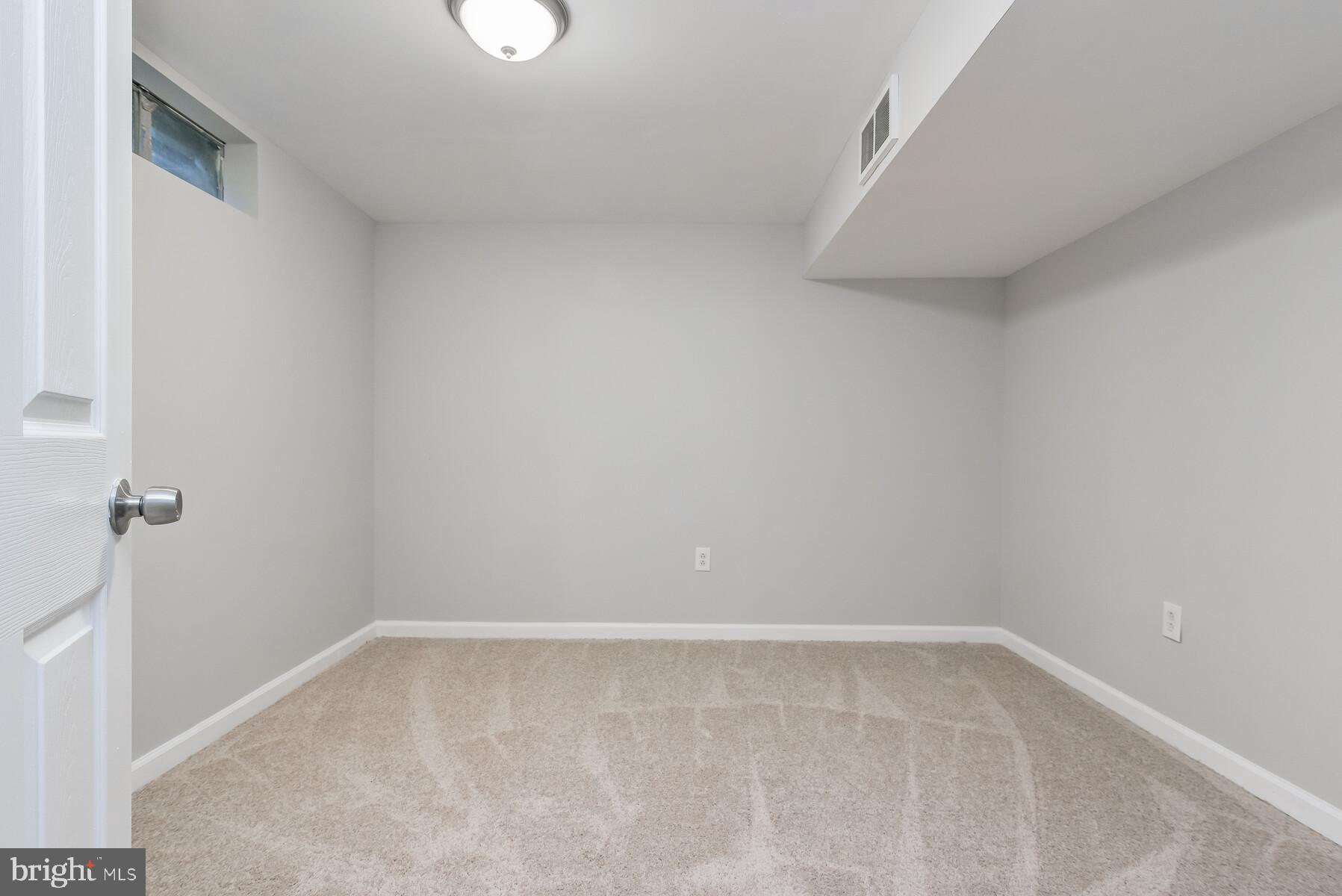 329 West Deer Park Road Gaithersburg, MD 20877 - Photo 52 of 60