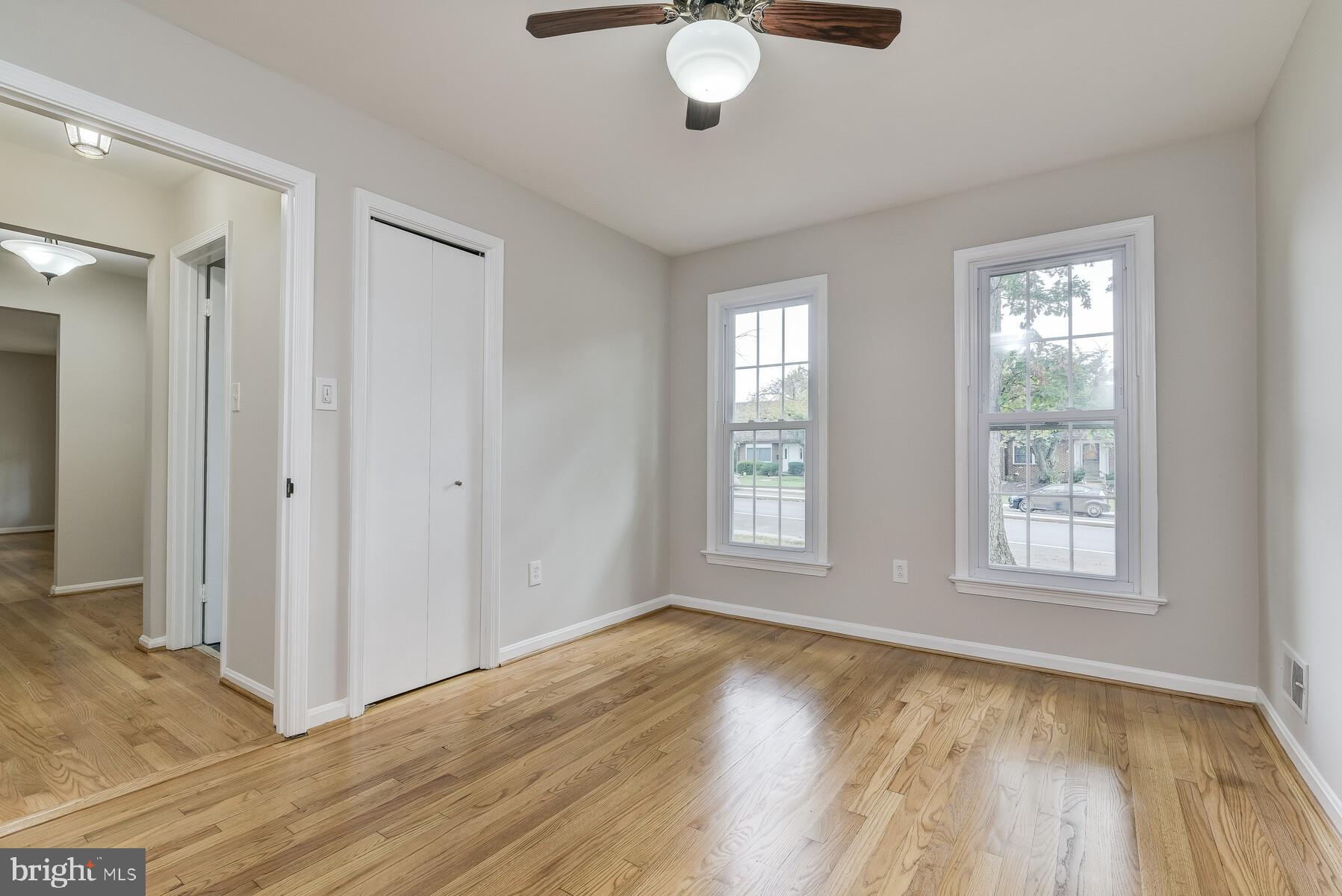 329 West Deer Park Road Gaithersburg, MD 20877 - Photo 8 of 60