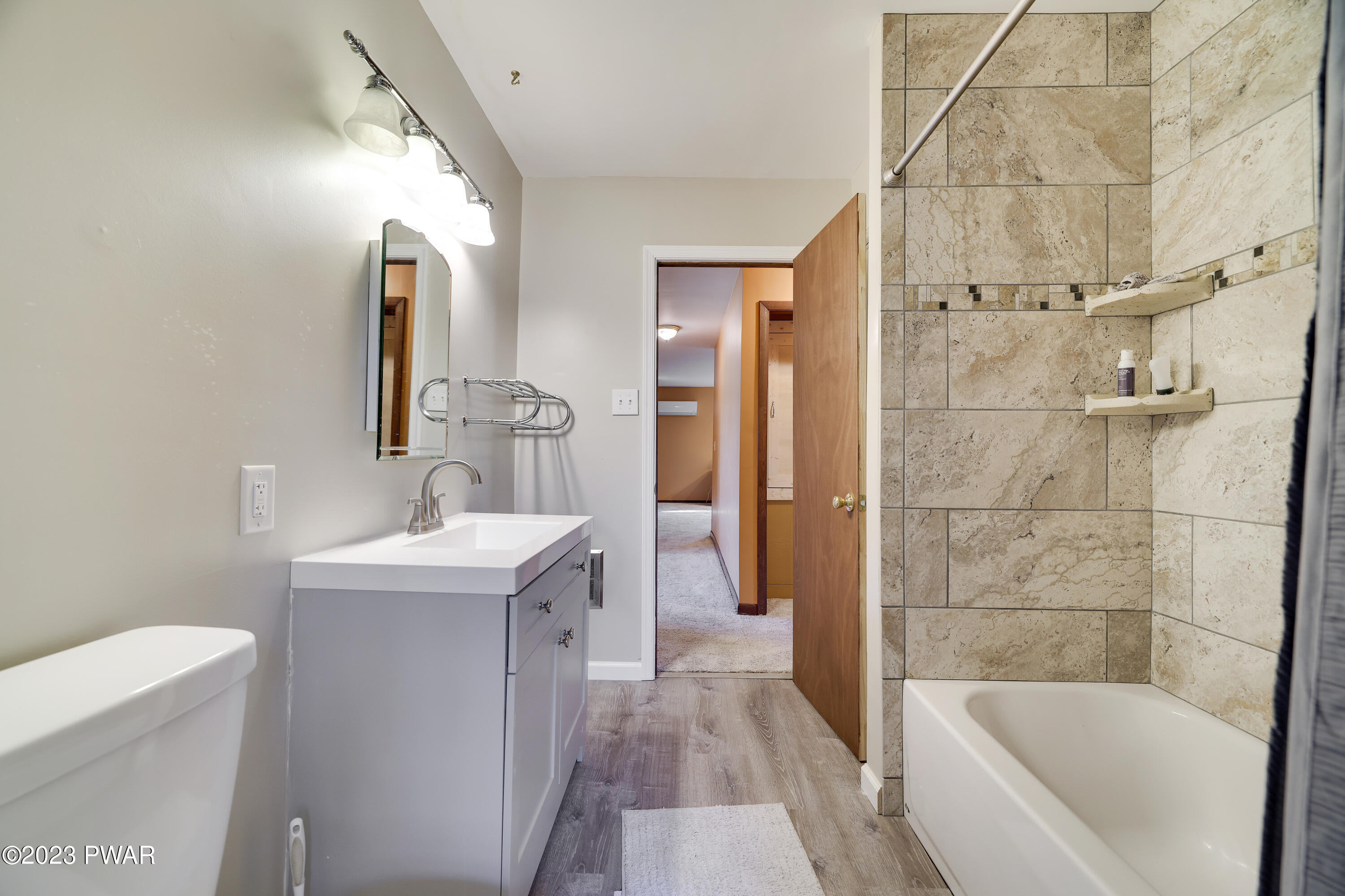 133 Meadowbrook Road Tafton, PA 18464 - Photo 36 of 68 Upstairs Bathroom