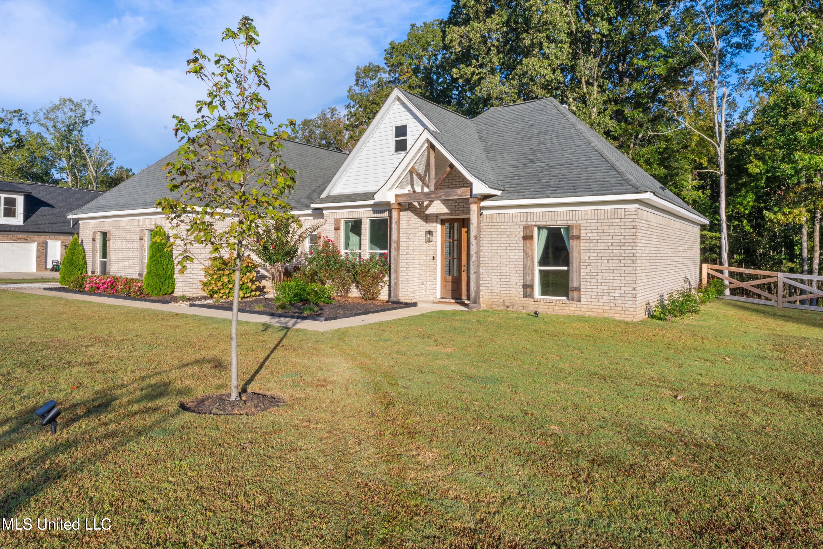 175 Hayward Road Byhalia, MS 38611 - Photo 2 of 32 DSC04786