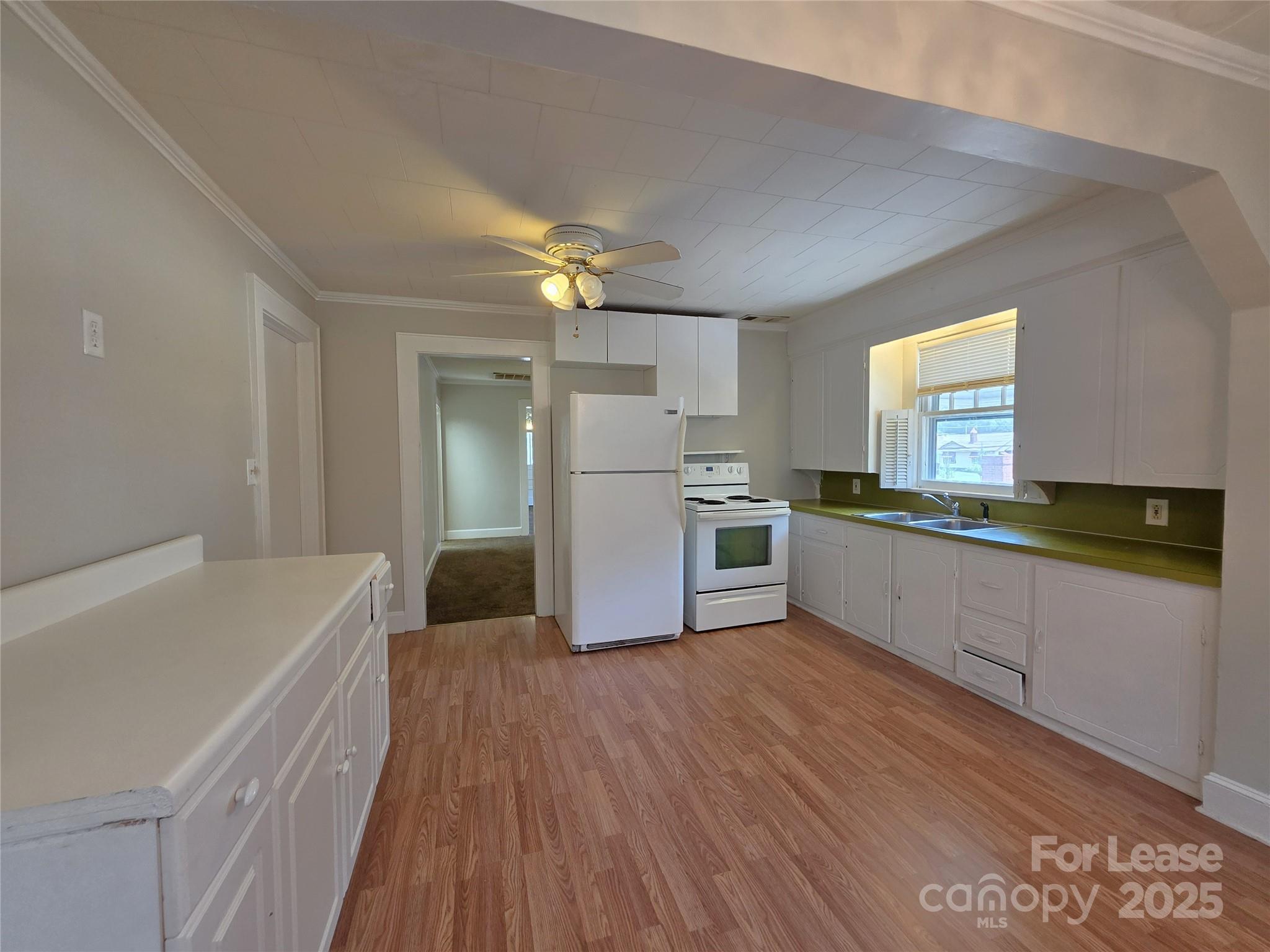 432 Jackson Park Road Kannapolis, NC 28083 - Photo 2 of 14