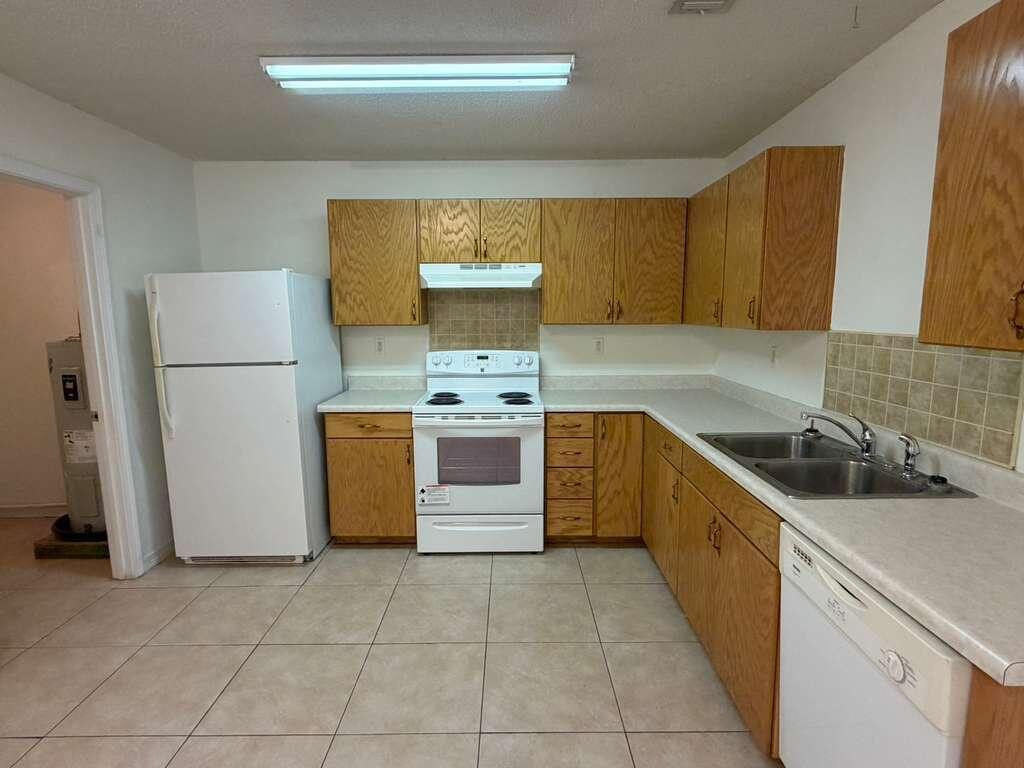 5326 Vernon Taylor Road Baker, FL 32531 - Photo 9 of 19 WhatsApp Image 2026-05-20 at 11.39.09 AM