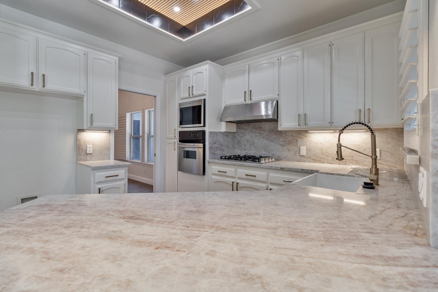467 South Maple Drive Reedley, CA 93654 - Photo 19 of 65