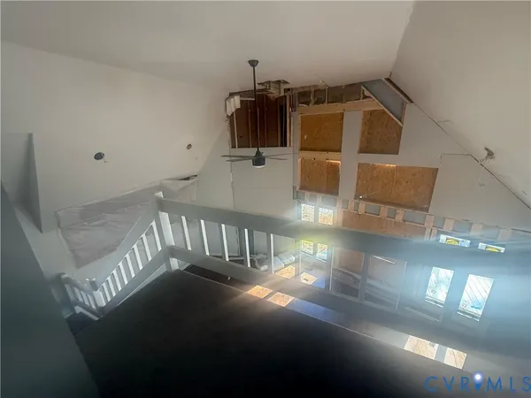 a view of entryway and hall