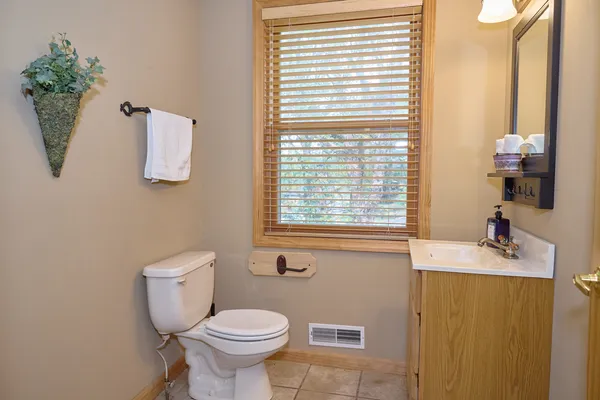 $400,000 | 21 Magnolia Court, Putnam, IL 61560