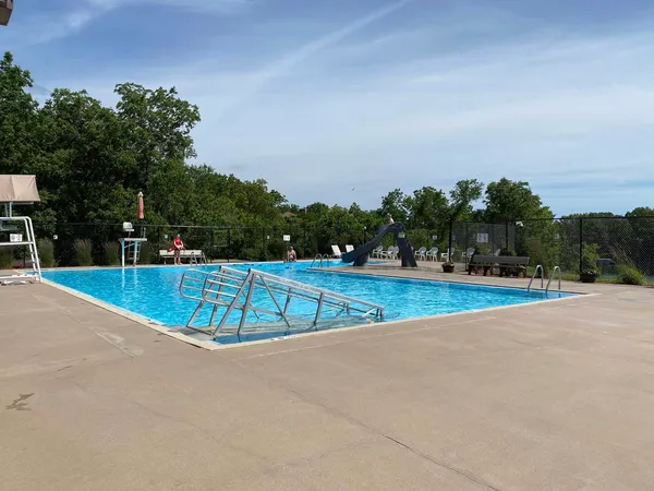 $400,000 | 21 Magnolia Court, Putnam, IL 61560