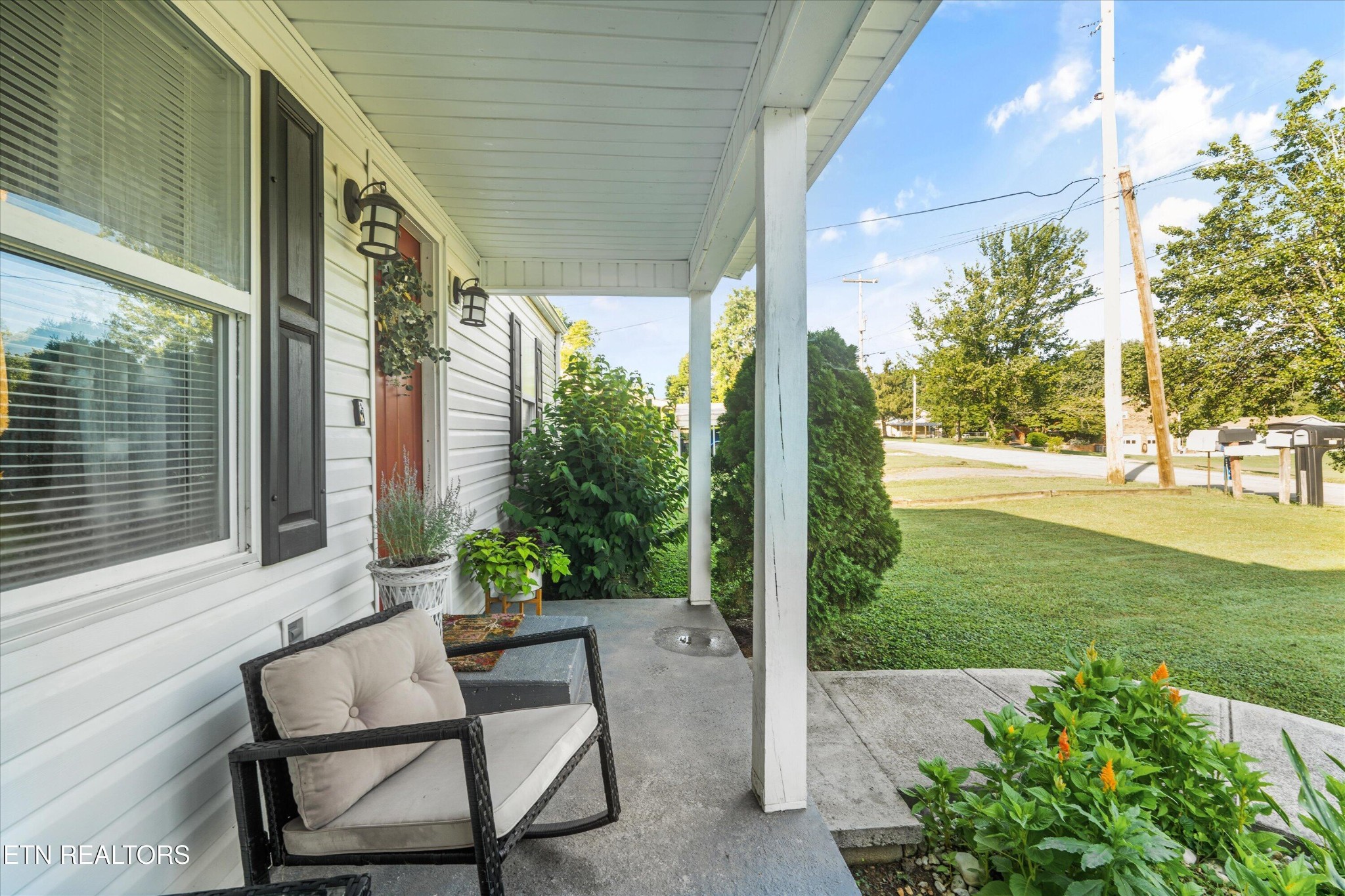 642 Eagleton Road Maryville, TN 37804 - Photo 3 of 40 Gallery Image 3