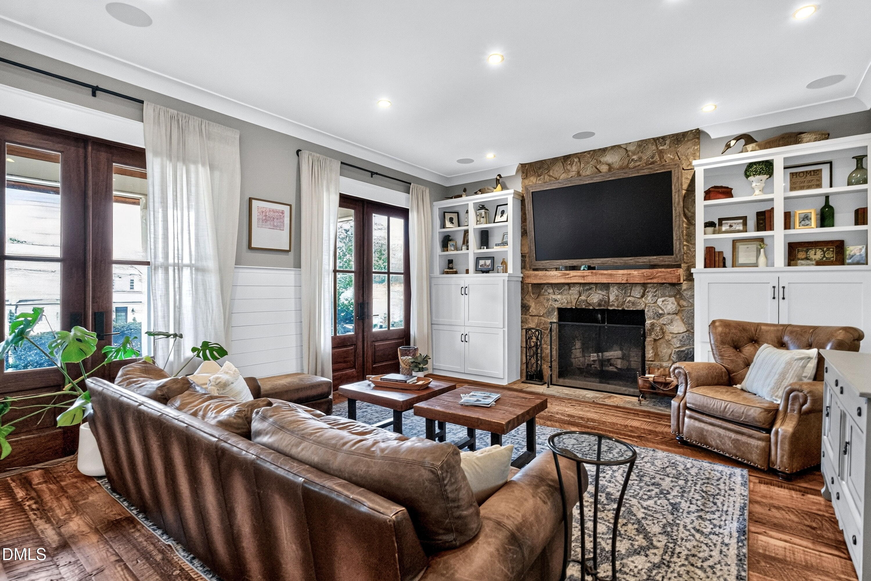 1212 Currituck Drive Raleigh, NC 27609 - Photo 6 of 60 virtual-tour-158738-photo-17824145542794
