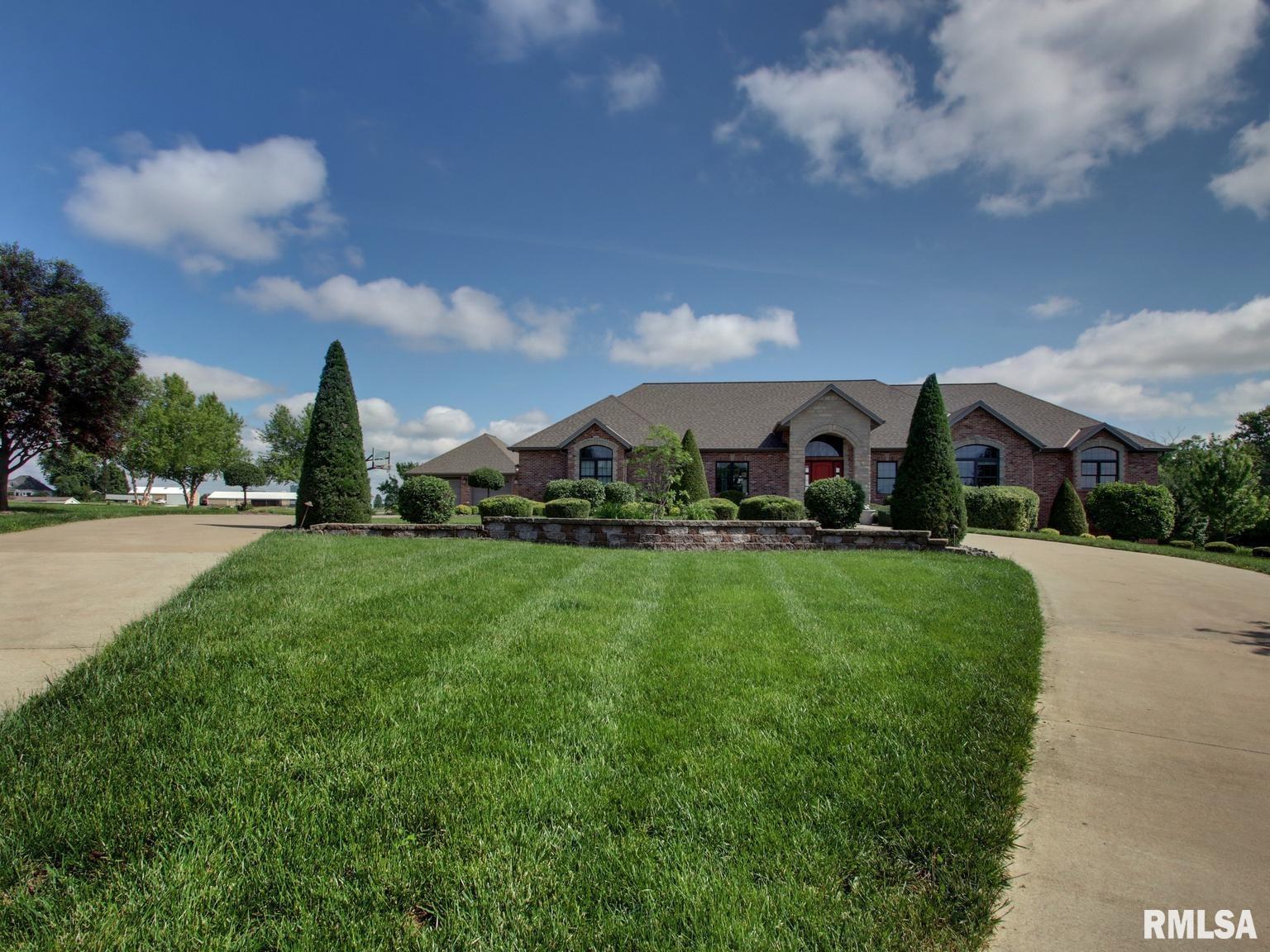 507 East High Street Mendon, IL 62351 - Photo 5 of 43