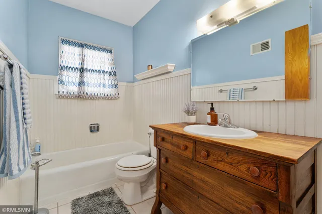 $240,000 | 731 Robert Road, Durand, WI 54736