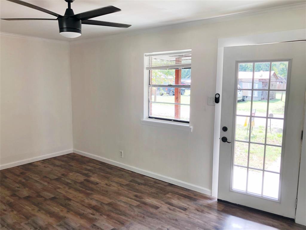 1108 Locust Street Gainesville, TX 76240 - Photo 7 of 13