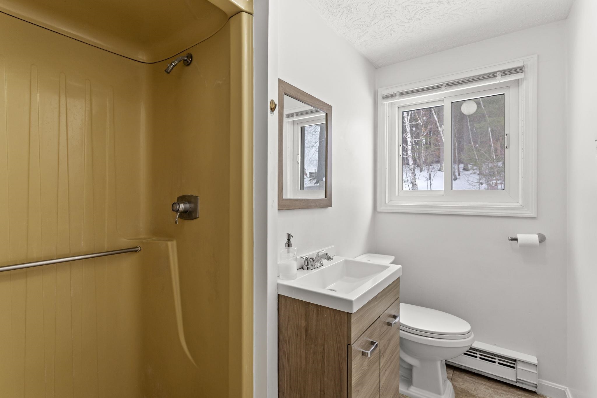 109 Weston Road Manchester, NH 03103 - Photo 25 of 36