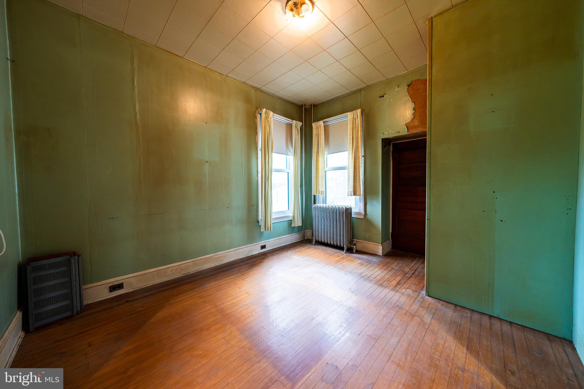 9 Church Lane Baltimore, MD 21208 - Photo 8 of 31 a view of livingroom with window