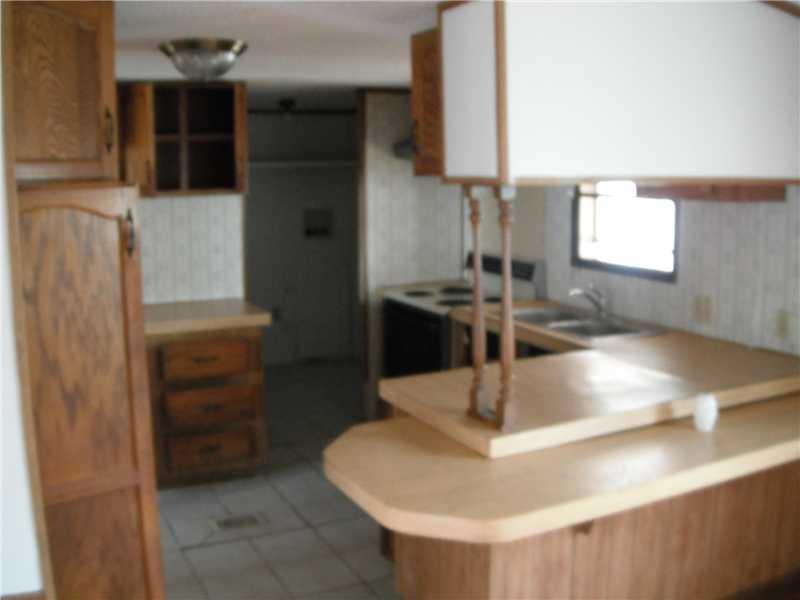 548 Della Road Columbus, IN 47203 - Photo 3 of 6 Gallery Image 3