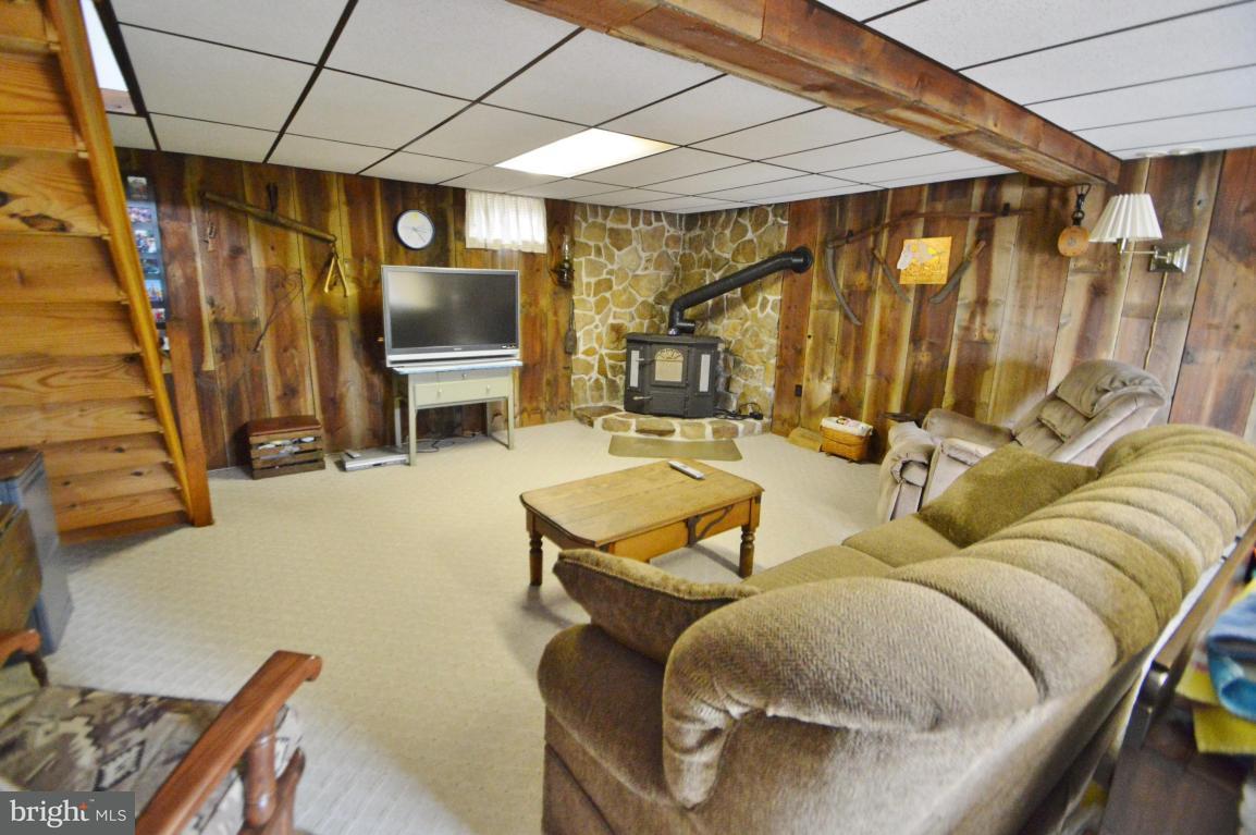 722 West Brubaker Valley Road Lititz, PA 17543 - Photo 14 of 33