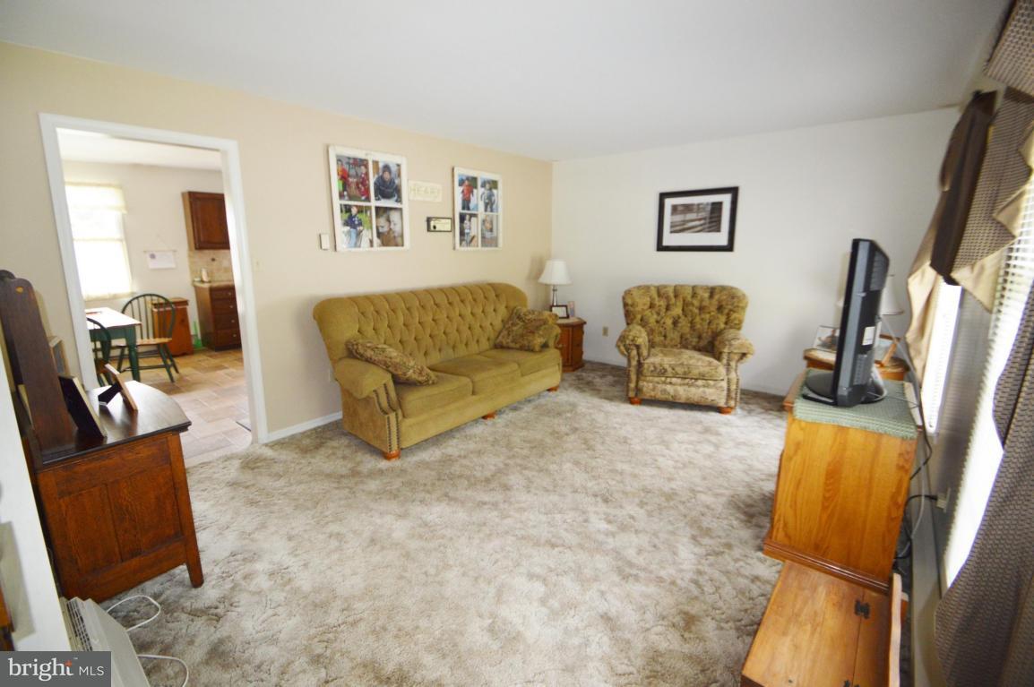 722 West Brubaker Valley Road Lititz, PA 17543 - Photo 3 of 33