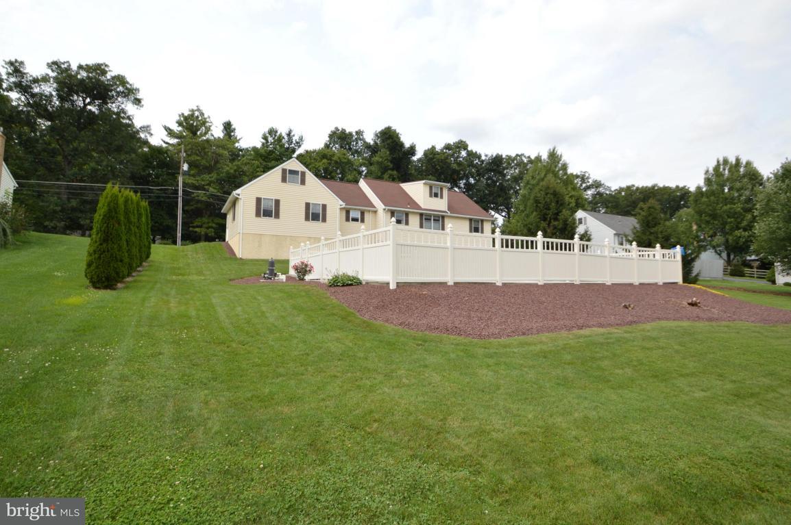 722 West Brubaker Valley Road Lititz, PA 17543 - Photo 26 of 33
