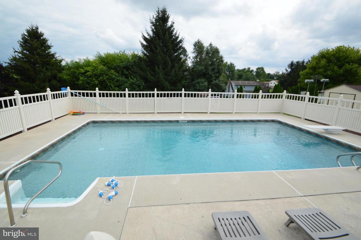 722 West Brubaker Valley Road Lititz, PA 17543 - Photo 29 of 33